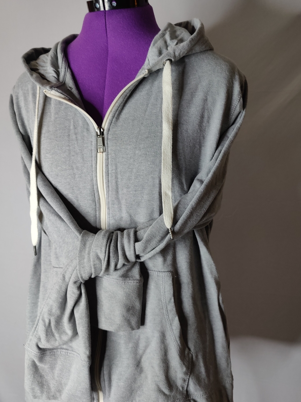 Amazon Essentials Light Gray Crewneck Sweatshirt